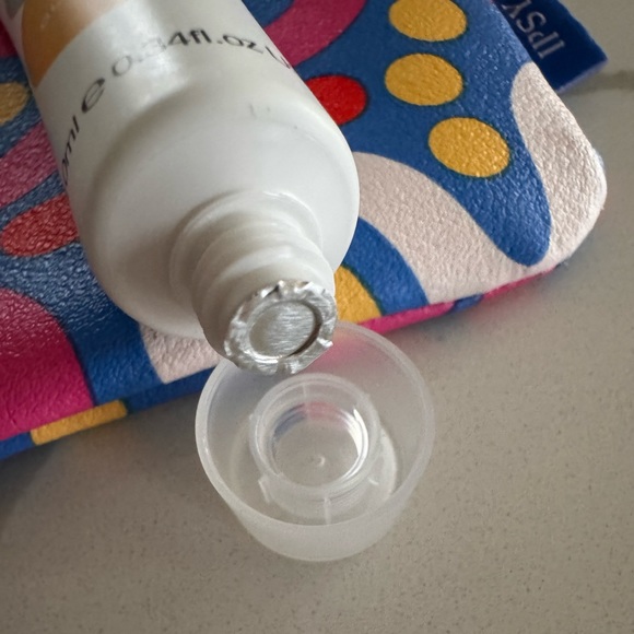 Ipsy Bag - Picture 4 of 9